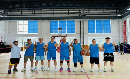 3.ng电子游戏南山篮球社群受邀参与表部篮球匹敌赛_副本.jpg